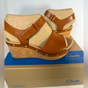 Women’s Clarks Annadel Clover Wedge Sandal - Size 6 wide.